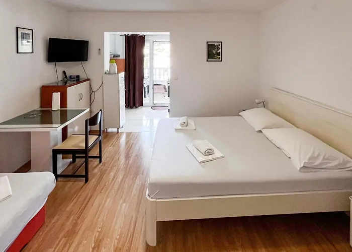 1 Bedroom In * Duće