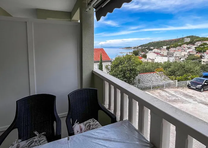 1 Bedroom In Apartment